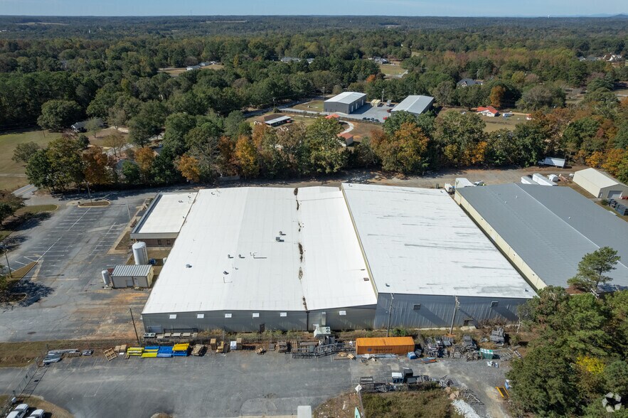 More Photos Of 211 Pine Rd, Easley Warehouse For Sale