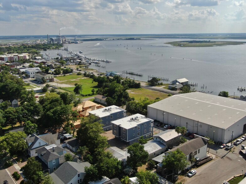 More Photos Of 228 N 2nd St, Fernandina Beach Warehouse For Sale
