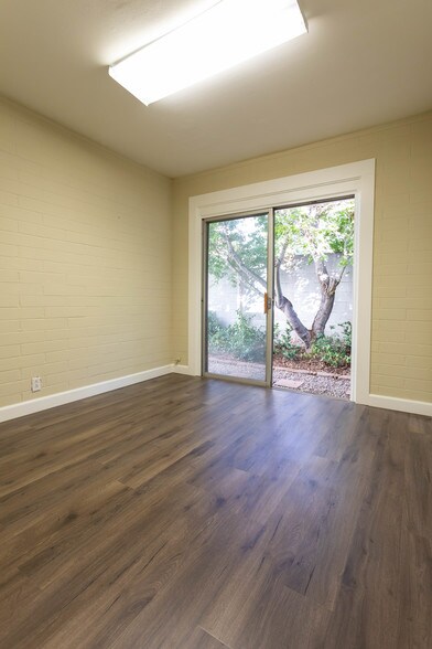 More Photos Of 1258-1262 Harvard Ave, Claremont Medical For Lease
