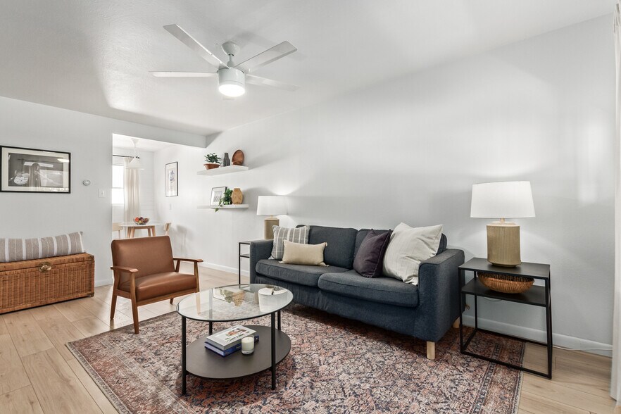 More Photos Of 4711 N 15th Ave, Phoenix Specialty For Sale