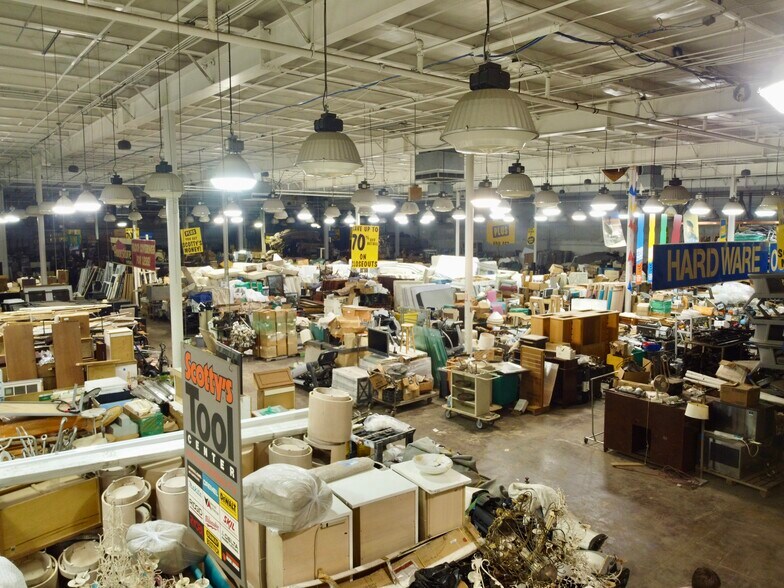 More Photos Of 30200 Old Dixie Hwy, Homestead Storefront For Sale