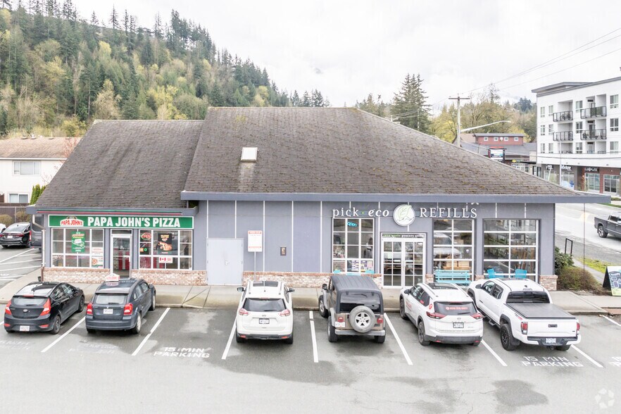 More Photos Of 5580 Vedder Rd, Chilliwack Freestanding For Lease