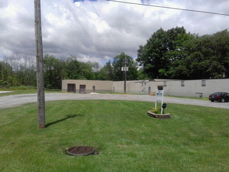 More Photos Of 15650 S Madison Rd, Middlefield Manufacturing For Lease