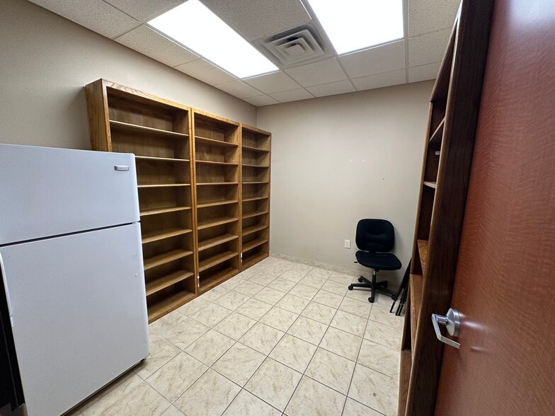 More Photos Of 2601 Scripture St, Denton Medical For Lease