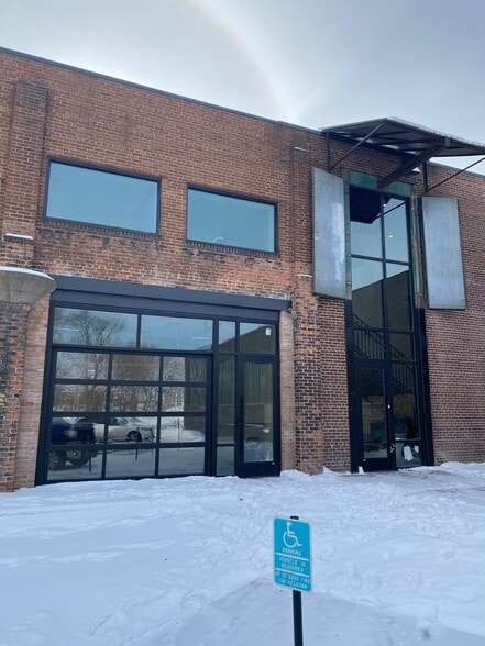 More Photos Of 655 19th Ave NE, Minneapolis Manufacturing For Lease