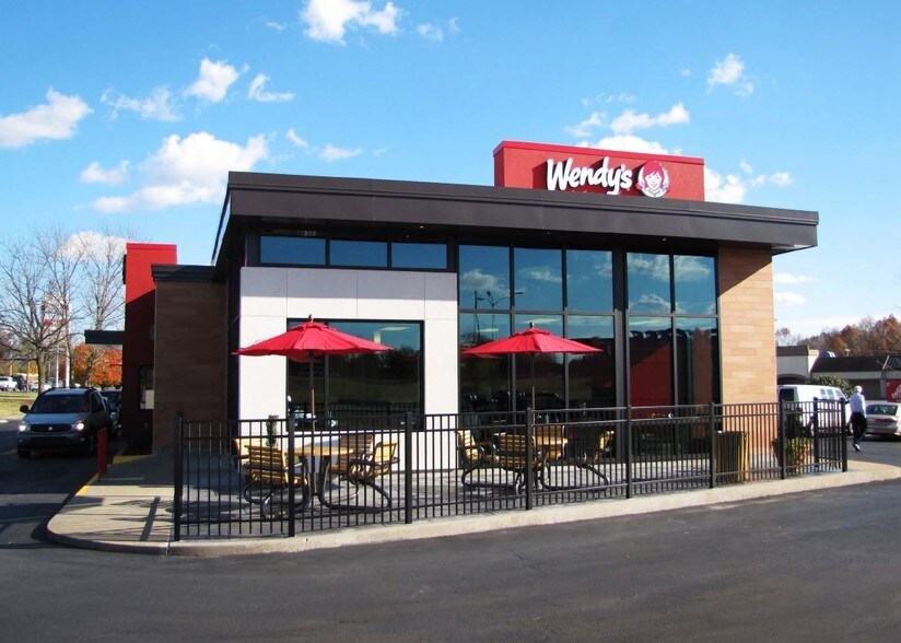 More Photos Of 5455 W Main St, Kalamazoo Fast Food For Sale