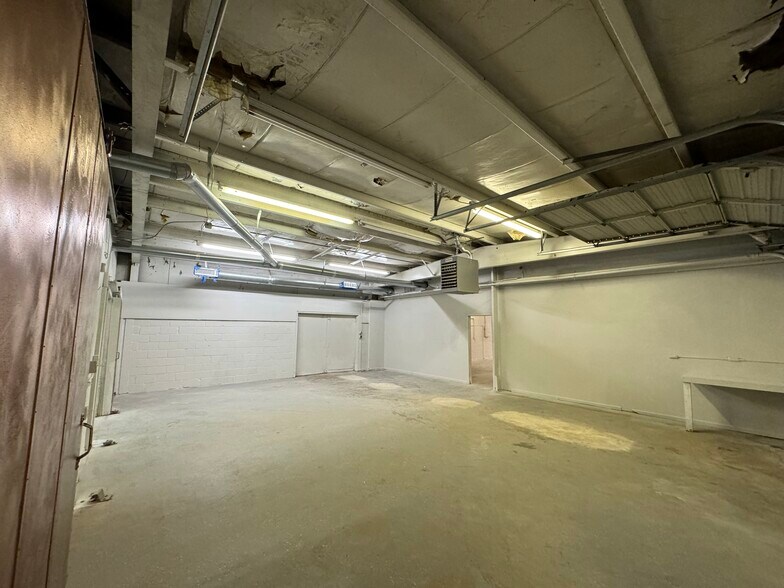 More Photos Of 901 N Virginia Ave, Oklahoma City Manufacturing For Lease
