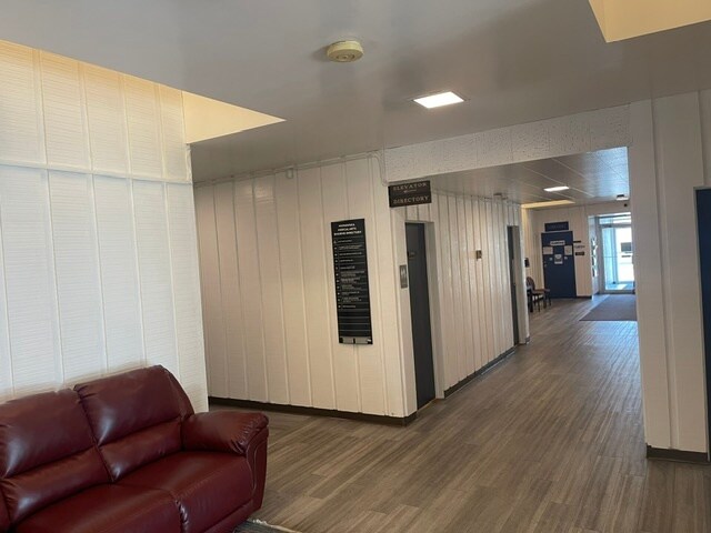 More Photos Of 303 S Main St, Mishawaka Medical For Lease