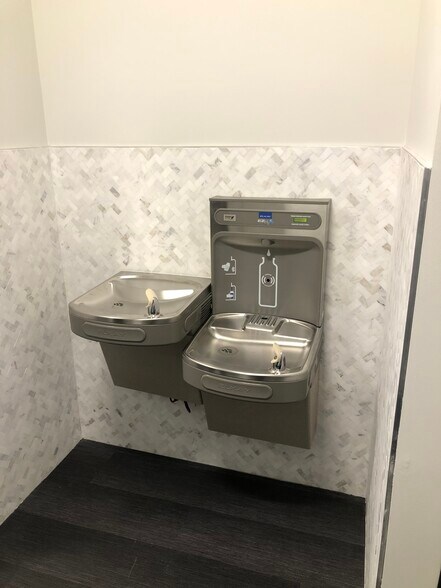 More Photos Of 10255 Commerce Dr, Carmel Coworking Space