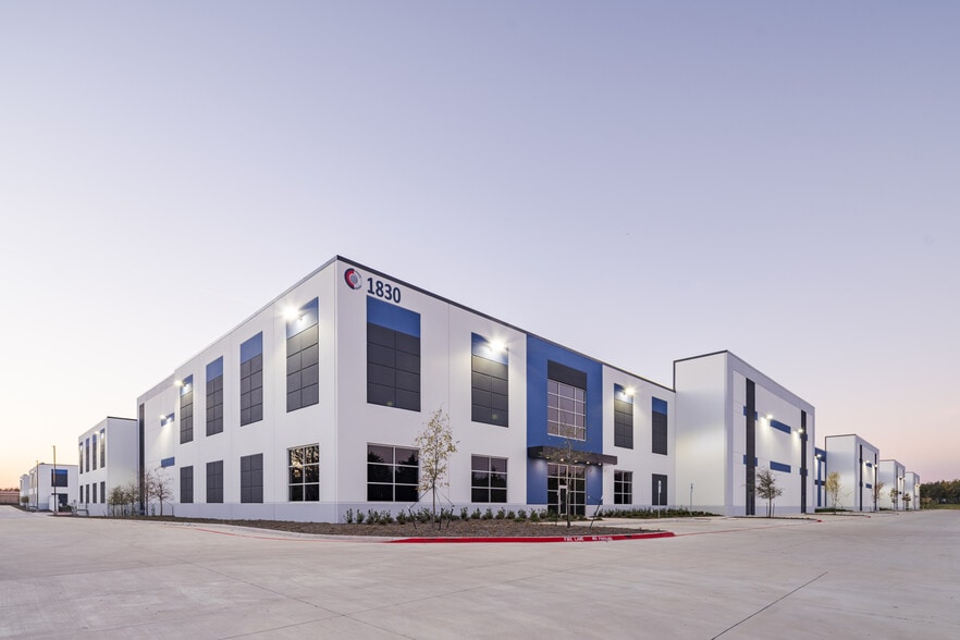 Primary Photo Of 1800 South I-35E Hwy, Lancaster Industrial For Lease