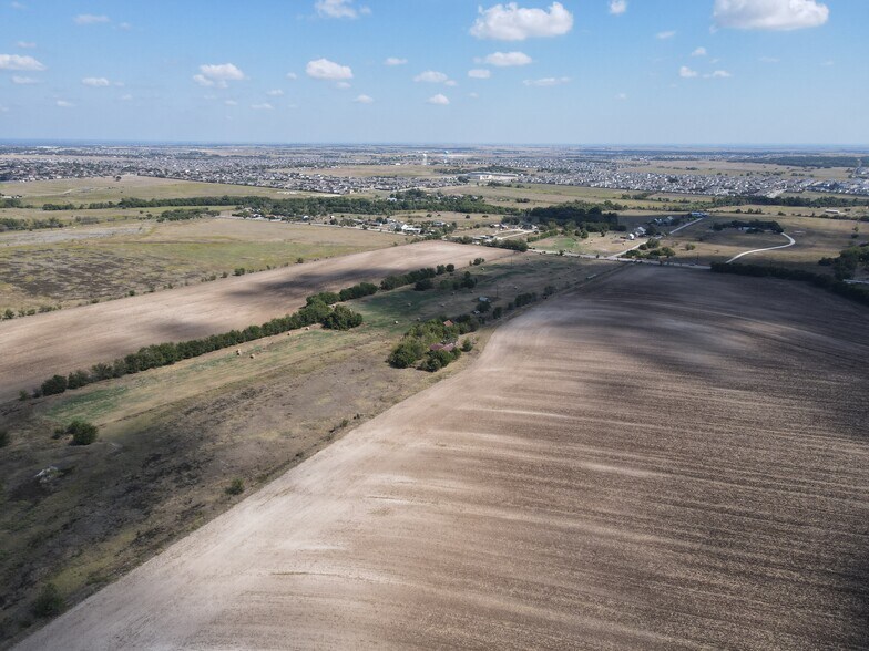 More Photos Of 601 County Road 375, Jarrell Land For Sale