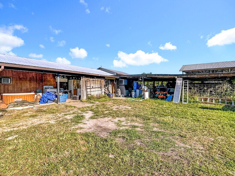 More Photos Of 16924 Shady Hills Rd, Spring Hill Auto Repair For Sale