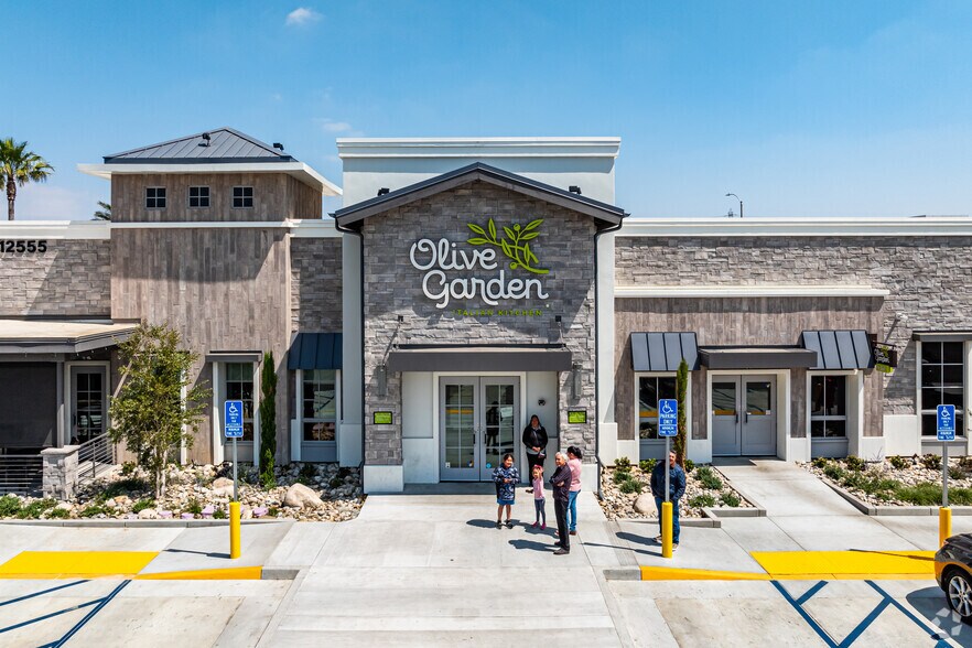 More Photos Of 12555 Cantu Galleano Ranch Rd, Eastvale Restaurant For Lease