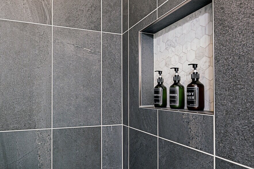 More Photos Of 122 College St, Asheville Storefront Retail Residential For Sale