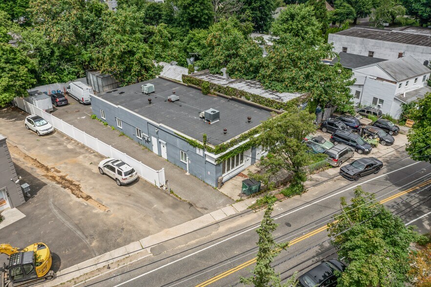 More Photos Of 193 W Hills Rd, Huntington Station Loft Creative Space For Sale