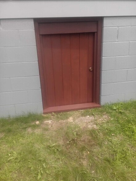 More Photos Of 604 S Oakwood Ave, Beckley Loft Creative Space For Lease
