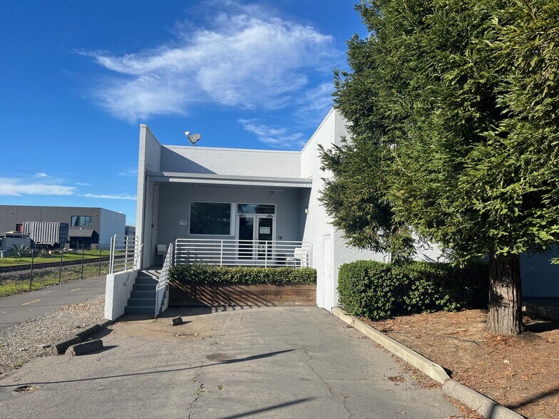 More Photos Of 1615 Soscol Ave, Napa Office For Lease
