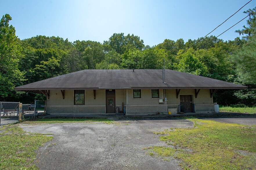 More Photos Of 48 Hope Rd, Blairstown Health Club For Sale