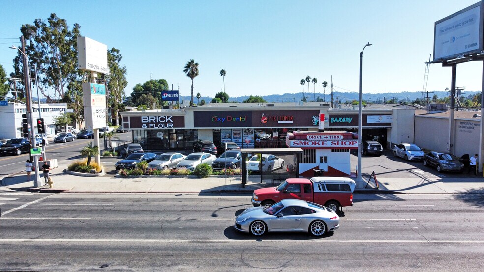 More Photos Of 12900-12906 Victory Blvd, North Hollywood Unknown For Lease