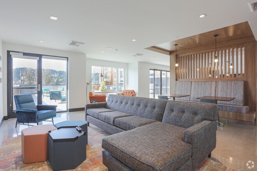 More Photos Of 11125 SE 21st St, Milwaukie Apartments For Lease