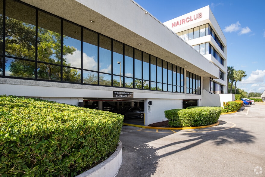 More Photos Of 1499 W Palmetto Park Rd, Boca Raton Office For Lease