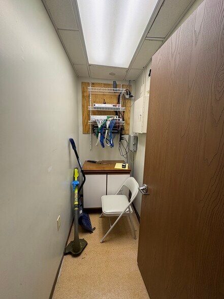 More Photos Of 773 Pershing St, Ellwood City Office For Sale