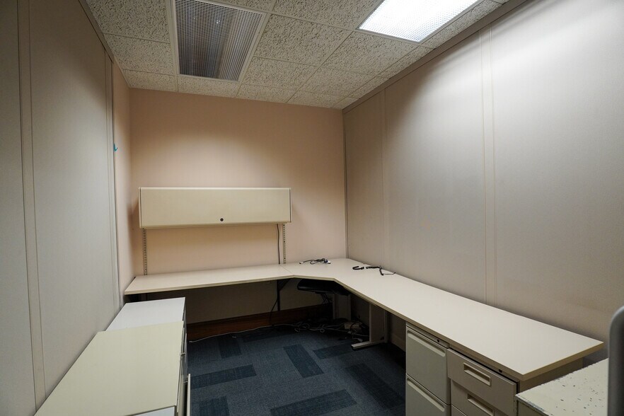 More Photos Of 179 Fairfield Ave, Dayton Office For Sale