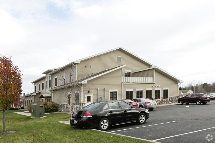 More Photos Of 1195 Wilson Ave NW, Grand Rapids Medical For Sale