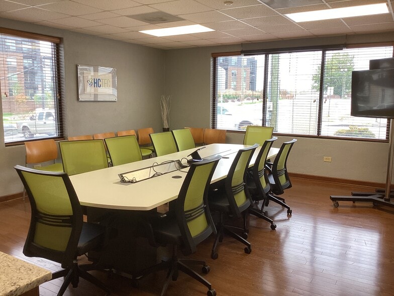 More Photos Of 201 N Broad St, Winston-Salem Office For Lease