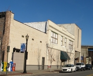 More Photos Of 620 President Clinton Ave, Little Rock Light Distribution For Sale