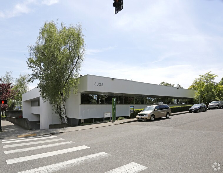 More Photos Of 3325 N Interstate Ave, Portland Office For Sale