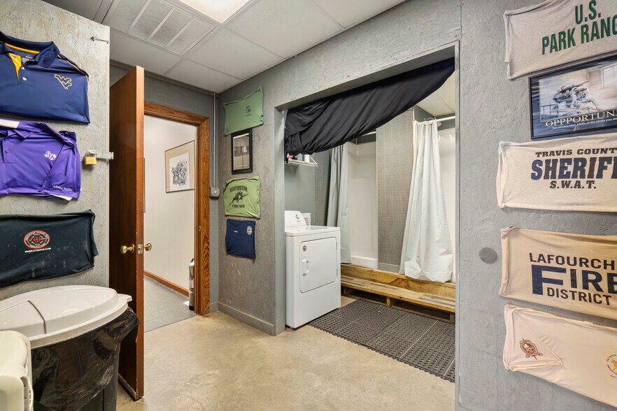 More Photos Of 3615 New Press Rd, Nacogdoches Specialty For Sale