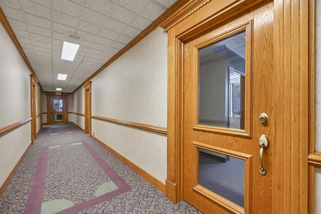 More Photos Of 414 E Walnut St, Green Bay Office For Sale