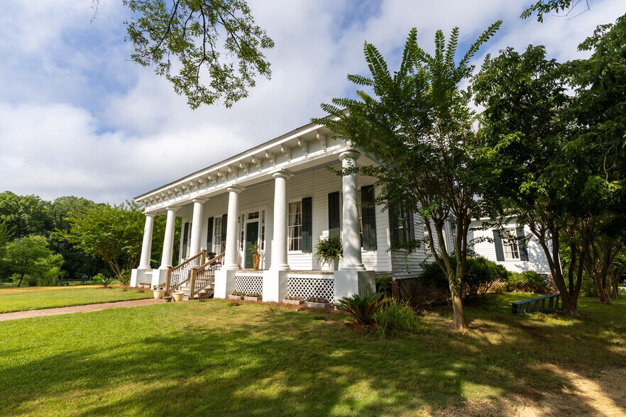 More Photos Of 9712 US Highway 31, Hope Hull Land For Sale