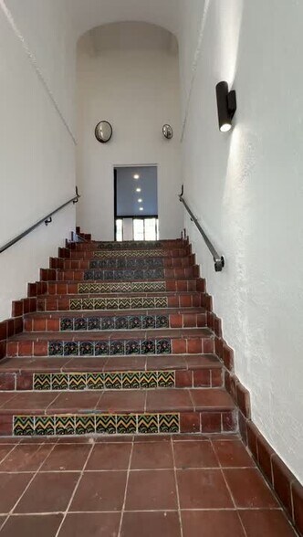 Primary Photo Of 6601-6613 W Sunset Blvd, Los Angeles Storefront Retail Office For Lease