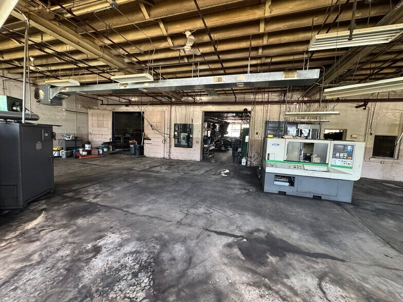 More Photos Of 1583 Niagara St, Buffalo Freestanding For Sale