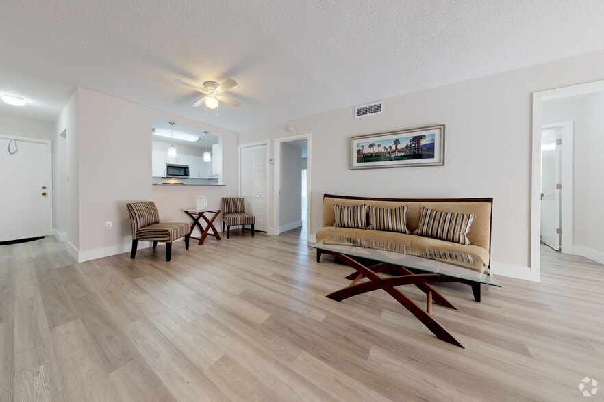 More Photos Of 8445 Springtree Dr, Sunrise Apartments For Sale