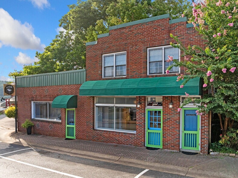 Primary Photo Of 108 N Main St, Ellijay Storefront Retail Residential For Sale