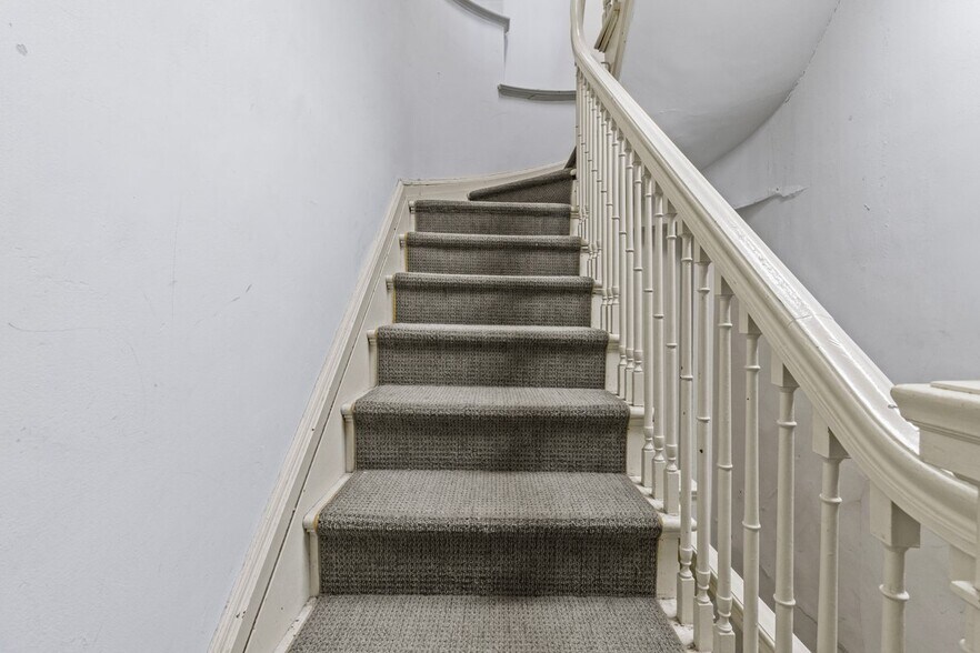 More Photos Of 89 Main St, Little Falls Bank For Lease