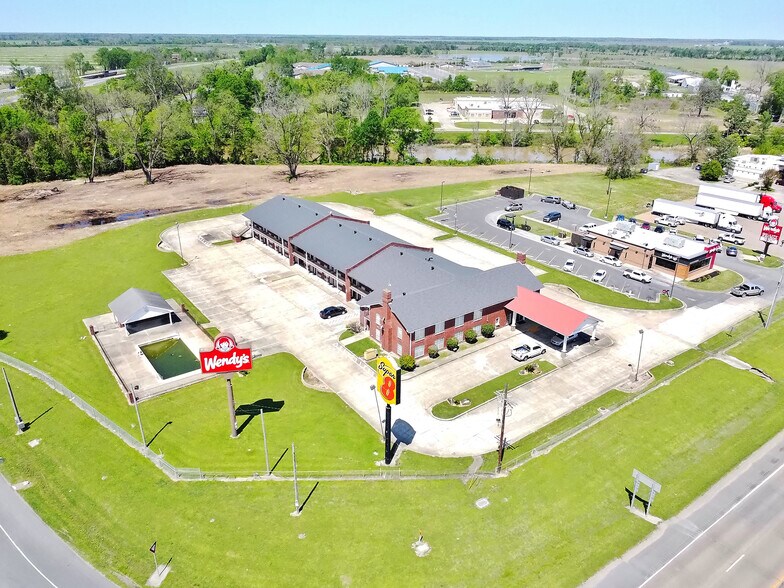 More Photos Of 144 Highway 65 S, Tallulah Hotel For Sale