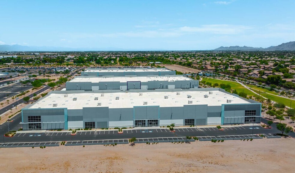 More Photos Of 3475 S McQueen Rd, Chandler Warehouse For Lease