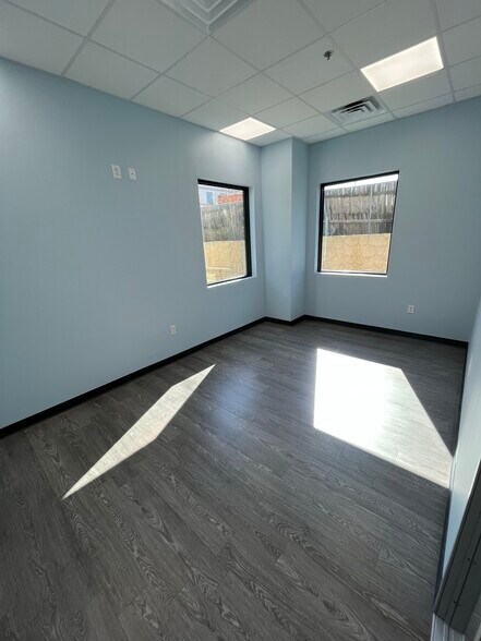 More Photos Of 14111 King Rd, Frisco Medical For Lease