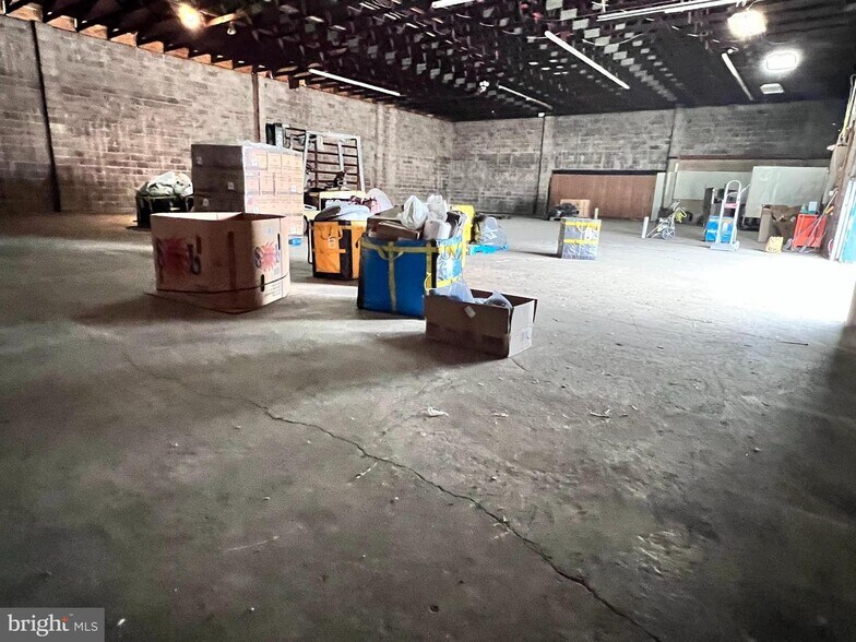 More Photos Of 4929 Cottman Ave, Philadelphia Manufacturing For Lease
