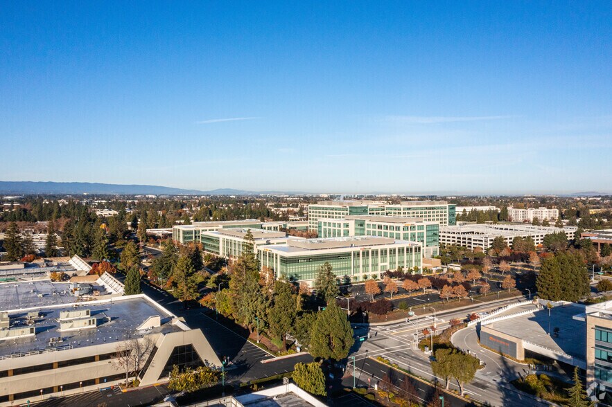 More Photos Of 3315 Scott Blvd, Santa Clara Office For Lease