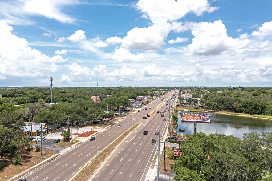 More Photos Of 1403-1419 W Brandon Blvd, Brandon General Retail For Lease