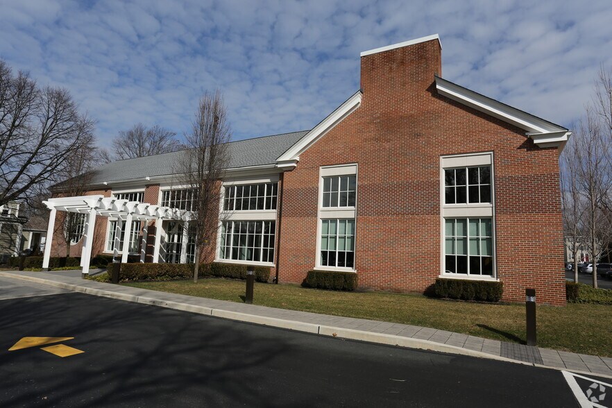 More Photos Of 123 Chester Ave, Moorestown Office For Sale