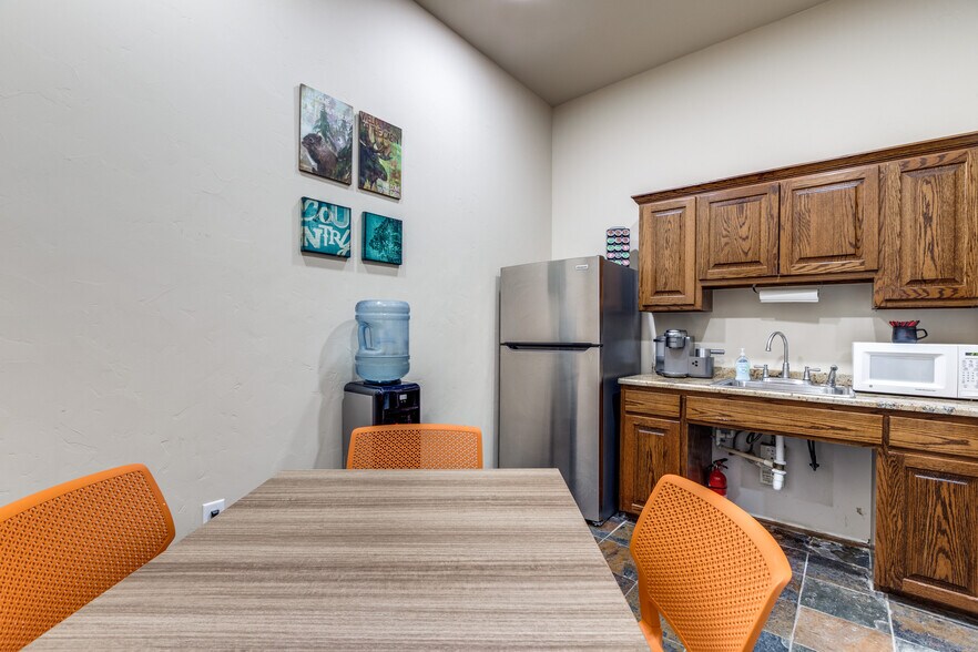 More Photos Of 6850 TPC Dr, McKinney Office For Lease