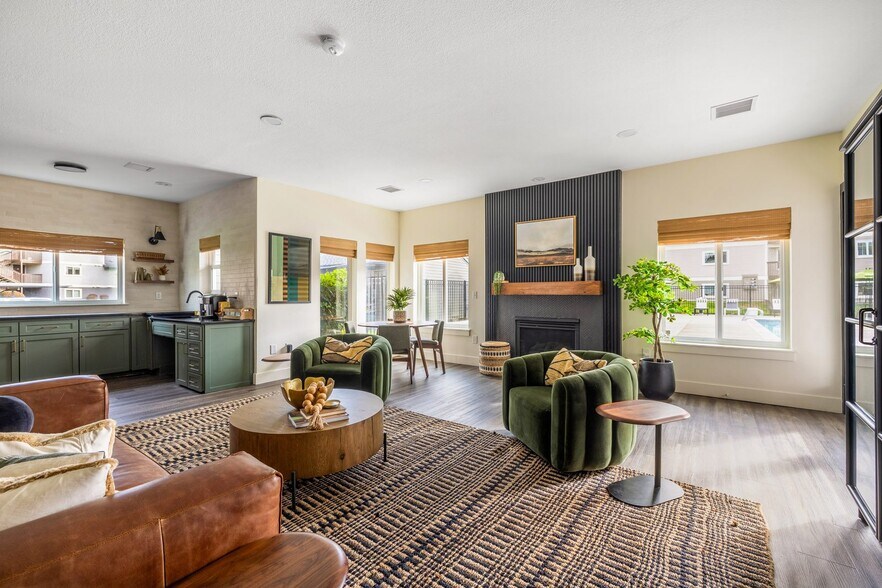 More Photos Of 2231 NE Bridgecreek Ave, Vancouver Apartments For Sale