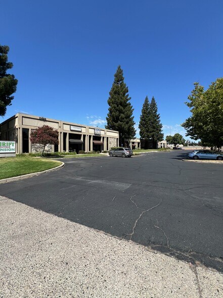 More Photos Of 11415 Folsom Blvd, Rancho Cordova Manufacturing For Lease