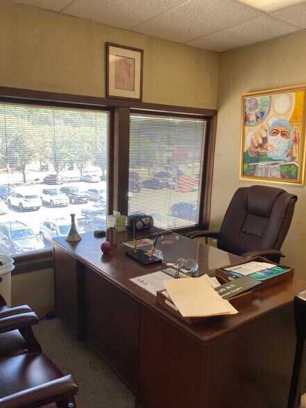 More Photos Of 1003-1031 McBride Ave, Woodland Park Medical For Lease